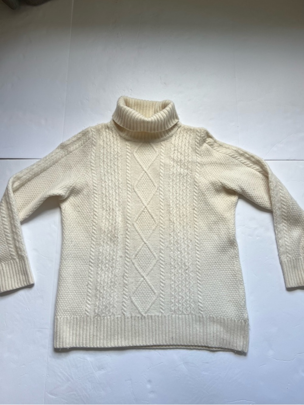 LLBEAN Cream Cable-Knit Turtleneck Sweater- Size XL